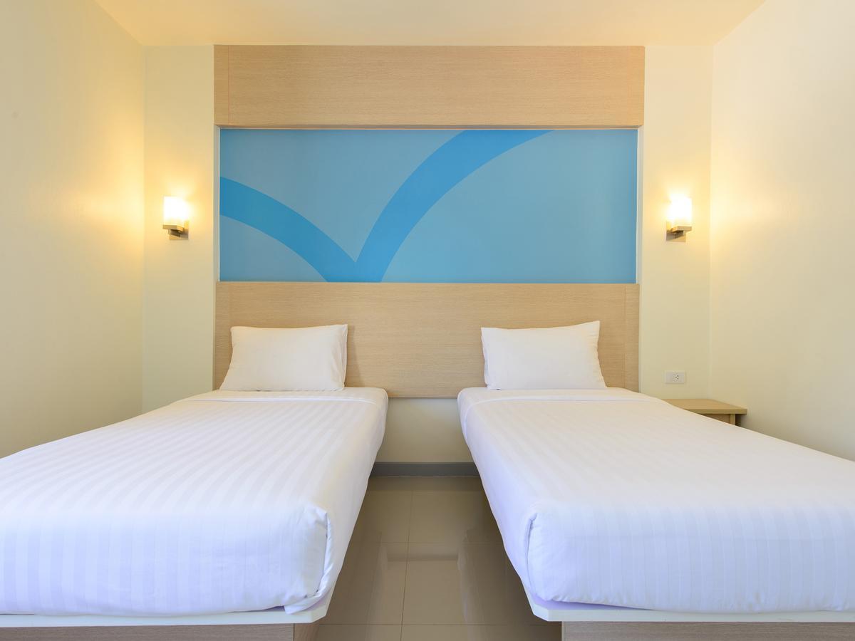 Hop Inn Chonburi Exterior foto